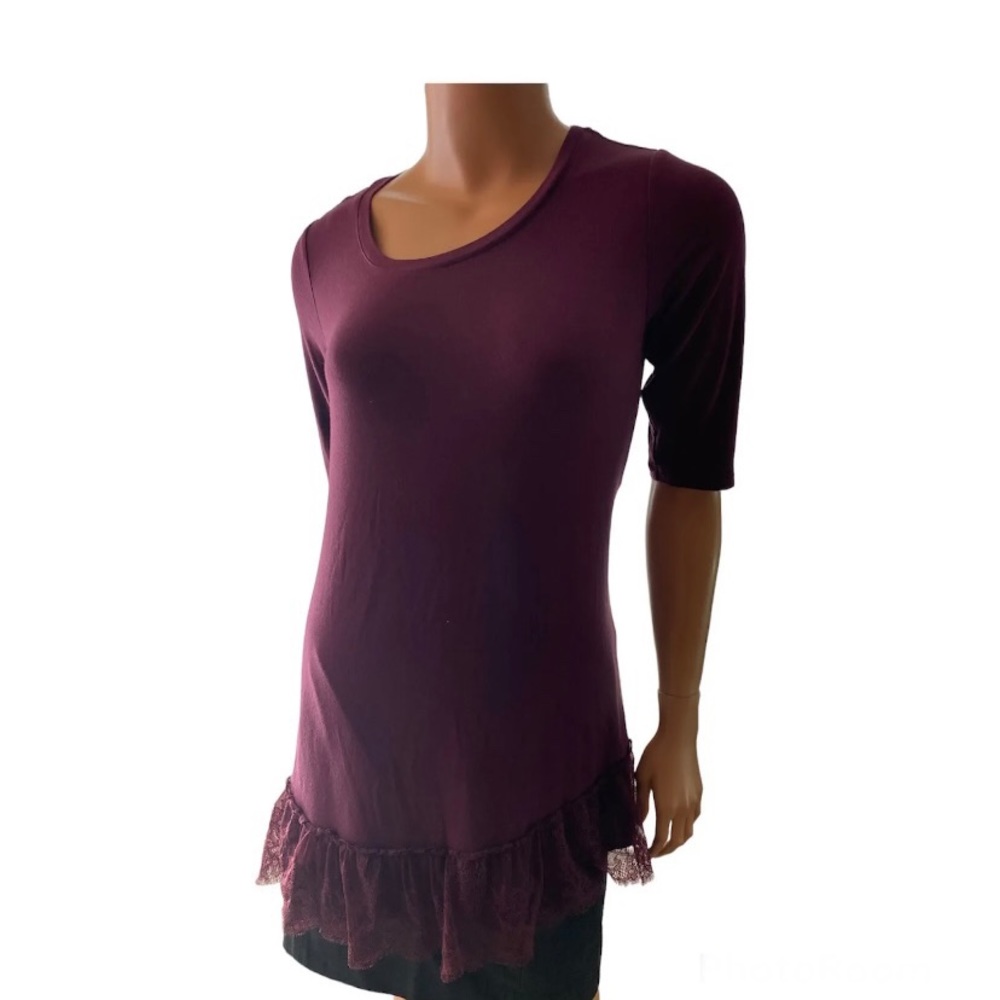 Logo Lori Goldstein Shirt Womens Size XS  Maroon